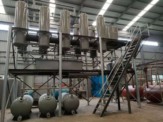 Sistema a vuoto continuo Macchina di distillazione olio di plastica per raffinerie diesel D2000*5000 mm