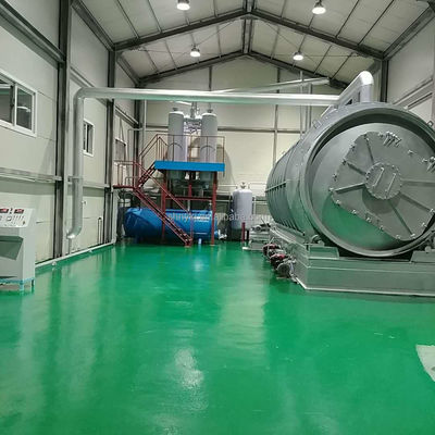 Forma di lavoro sostenibile Macchina per il riciclaggio degli pneumatici per la distillazione dell'olio di pirolisi