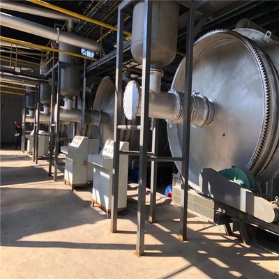38 tonnellate Peso della macchina Linea di produzione di riciclaggio dell'olio di gomma con tensione 380V