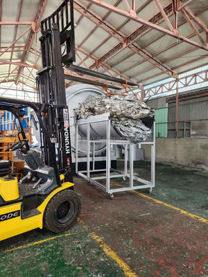 15 tonnellate Capacità di movimentazione Linea di produzione di riciclaggio dell'olio di gomma Macchine di pirolisi